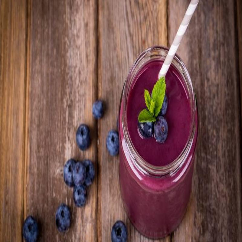 Smoothie με blueberries, μάνγκο και τζίντζερ